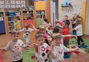 "Dzień kropki" w grupie "Motylki"