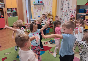 "Dzień kropki" w grupie "Motylki"