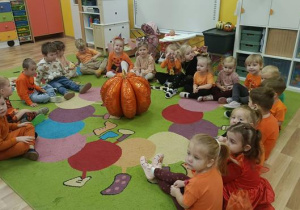 Dyniowe przygody Elfów i Biedronek