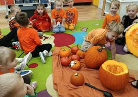 Dyniowe przygody Elfów i Biedronek