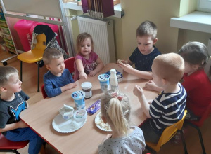 Poznajemy produkty mleczne.