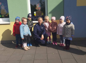 "Bezpieczny przedszkolak"-spotkanie z panią policjantką.