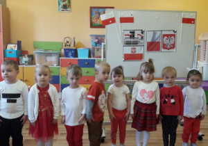 "Święto Niepodległości-11 listopada" w grupie "Elfy"