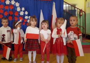 "Święto Niepodległości-11 listopada" w grupie "Elfy"