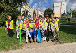 Grupa Kreciki- odpoczynek na zakończenie 29 Akcji Sprzątania Świata.