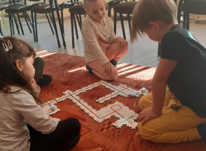 "Ozoboty"- zajęcia w Bibliotece Pedagogicznej.