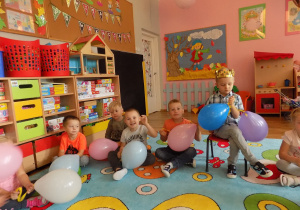 Dzieci podczas urodzin Filipa