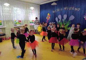 dzieci z grupy Biedronki podczas występu