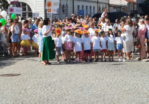 Dzieci podczas parady