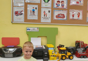 Leon i jego sygnalizator.