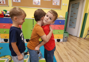 Jaś. B składa życzenia urodzinowe Adasiowi.