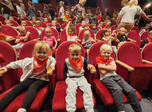 Wycieczka do teatru dramatycznego na spektakl pt ,,Koziołek Matołek"