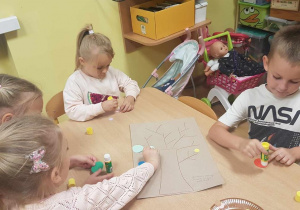 Dzień Kropki w Biedronkach.
