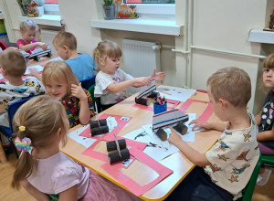 "Karetka pogotowia" praca plastyczno- techniczna.