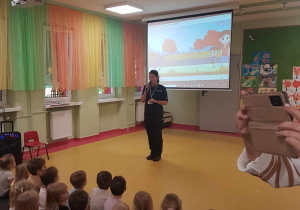 Spotkanie z Panią Policjantką.