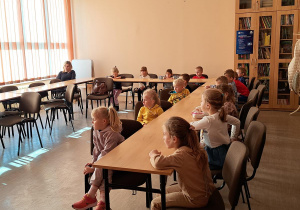 Wycieczka do biblioteki.