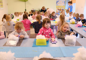 Motylki i Kreciki robią swoje misie
