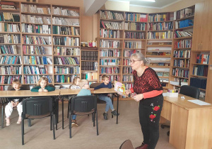 Warsztaty w bibliotece.