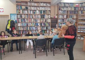 Warsztaty w bibliotece.