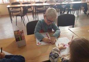 Warsztaty w bibliotece.