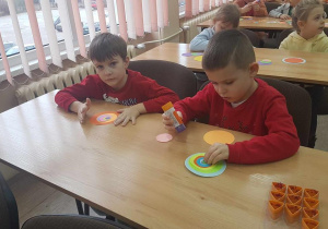 Warsztaty świąteczne w Bibliotece Pedagogicznej.
