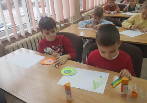 Warsztaty świąteczne w Bibliotece Pedagogicznej.