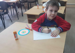 Warsztaty świąteczne w Bibliotece Pedagogicznej.