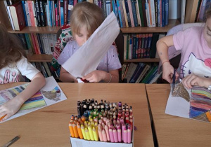 Warsztaty w Bibliotece Pedagogicznej.