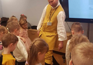 Wycieczka do Muzeum Pałac Saski w Kutnie.