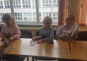 Warsztaty wielkanocne w Bibliotece Pedagogicznej.