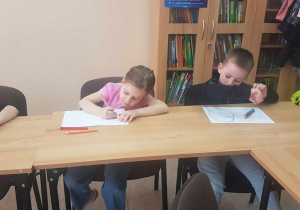Warsztaty wielkanocne w Bibliotece Pedagogicznej.