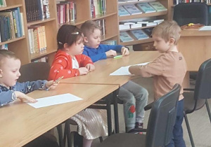 Warsztaty wielkanocne w Bibliotece Pedagogicznej.