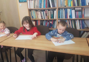 Warsztaty wielkanocne w Bibliotece Pedagogicznej.