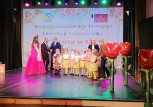 Międzyprzedszkolny Przegląd Inwencji Twórczej - "Z różą w tle".