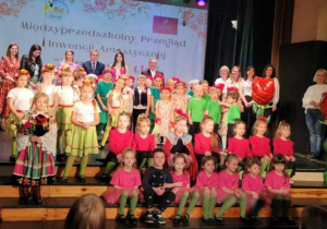 Międzyprzedszkolny Przegląd Inwencji Twórczej - "Z różą w tle".