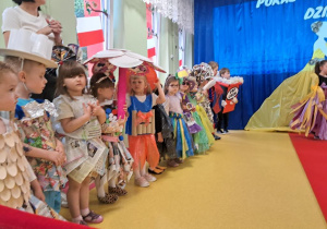Pokaz mody ekologicznej.