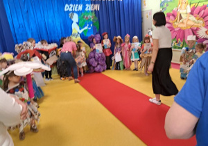 Pokaz mody ekologicznej.