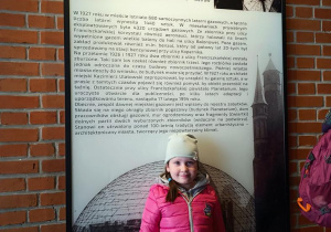W Planetarium.