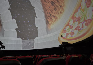 W Planetarium.
