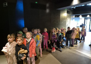 W Planetarium.