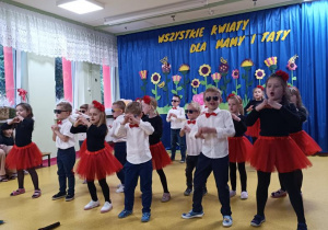Układ taneczny do piosenki "Wymarzona".