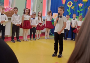 Dzień Mamy i Taty w grupie "Pszczółki"