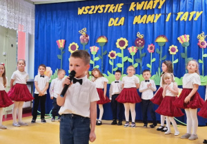 Dzień Mamy i Taty w grupie "Pszczółki"