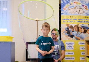 Tymon w bańce.