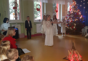 "Aniołek" Pola z grupy Pszczółki.