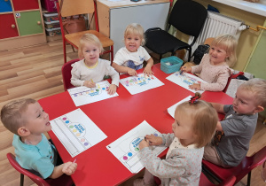 "Dzień kropki" w grupie "Elfy"