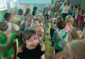 Zdjęcie 44 na 75