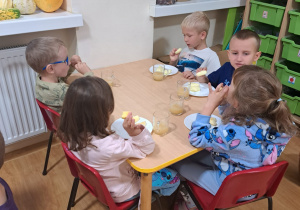 Zdjęcie 3 na 31