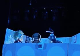 Udział w przedstawieniu pt. " Piotruś elektryk ''.