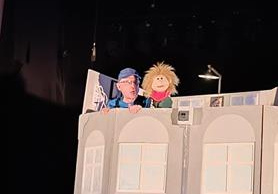 Udział w przedstawieniu pt. " Piotruś elektryk ''.